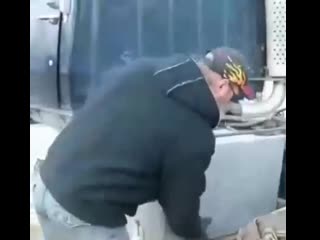 idea for truckers | hands not from the ass