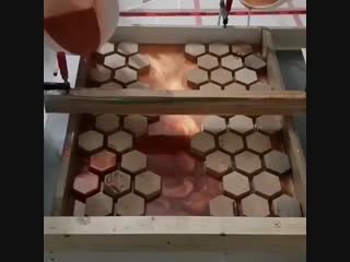 honeycomb table