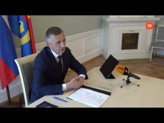 valery savinov answered questions from vyborg journalists